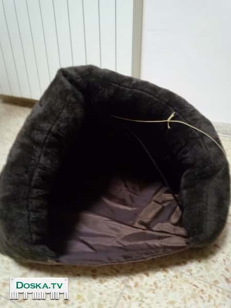 Игрушка когтеточка для кошки 45 шек. Кровать -домик с подушуой