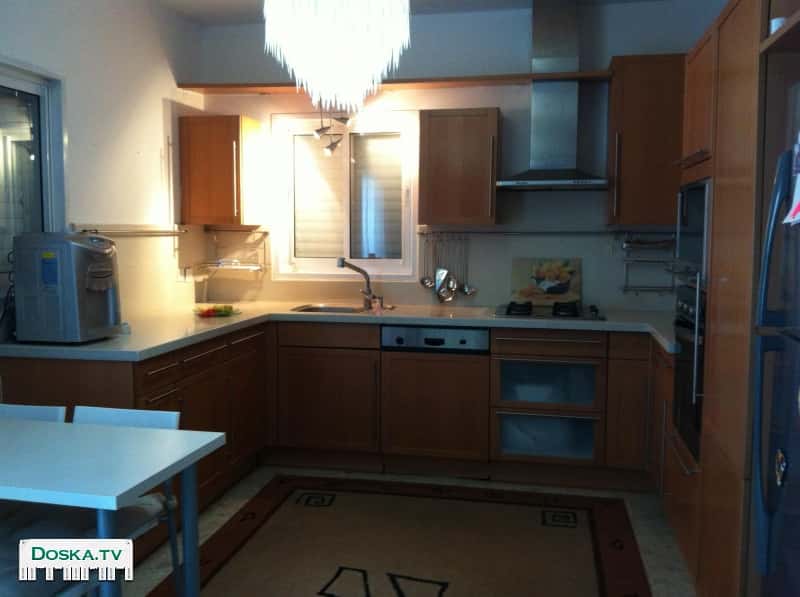 Дом в бейт Даган - В хорошем состоянии, Автостоянка, Сад,