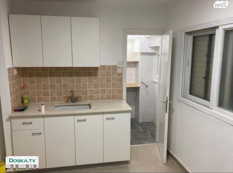 Красивая и уютная квартира, полностью отремонтирована (есть холодильник и стиральная