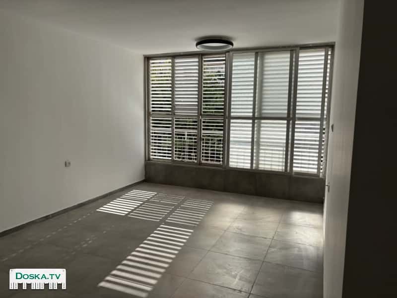 Продаю 4-5 комнатную квартиру в центре Ришона с лифтом и