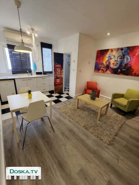 Сдаётся квартира-студия в Хайфе на ул. Яффо, р-н Нижний город!