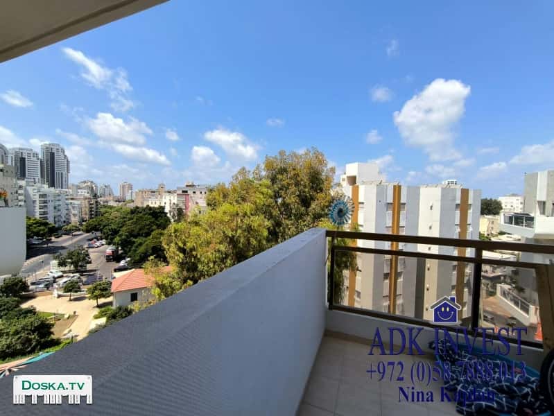 В долгосрочную аренду на севере Нетании 5-ти комнатная квартира: -