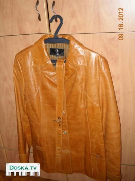 пиджак-куртка женская светло-коричневого цвета, натуральная кожа, размер 48, производство Турция,