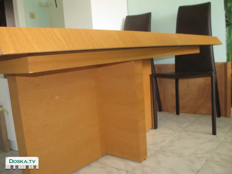 Стол обеденный размер 100 на 180 см возможно увеличение стола