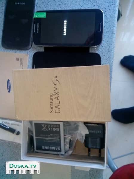 Новый Galaxy i9500  не оригинальный 1:01 Размер Android 4.2