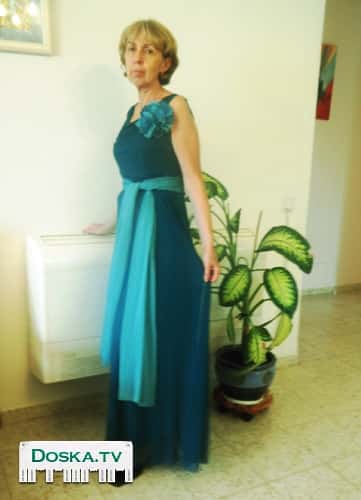 Элегантное дизайнерское вечернее платье бирюзового цвета. Размер 42. Соответствует европейскому