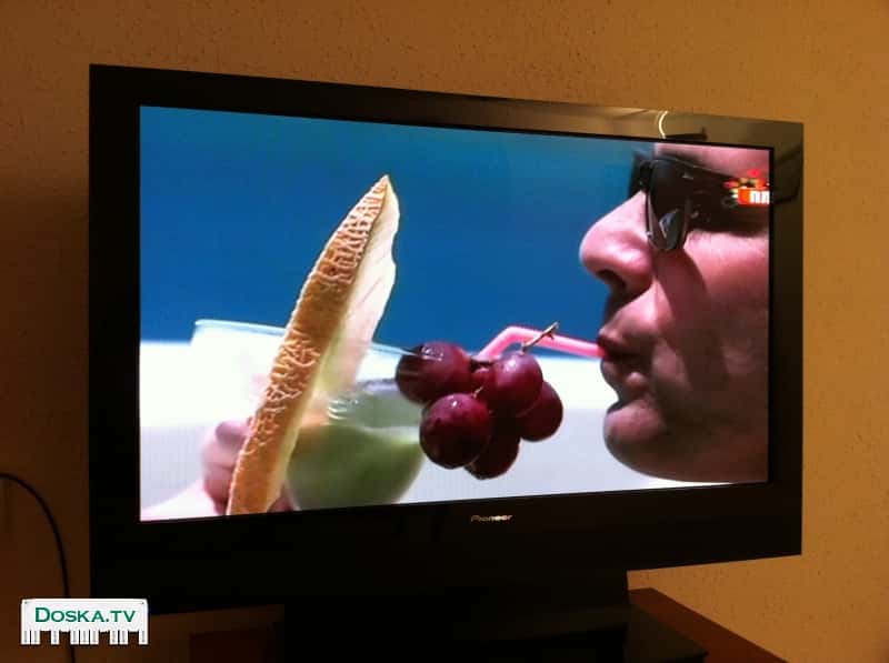 Телевизор плазма 42 инч  HDMI произведено в Японии очень