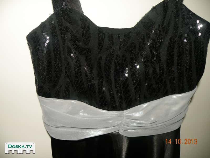 Платье выходное до колен Израильского производства (בית מדמואזל) Цвет черный