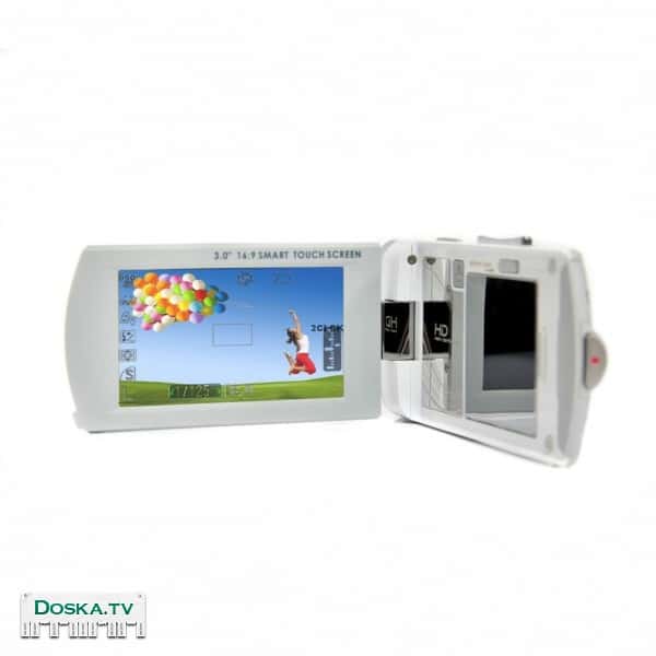 Маленькая и легкая видео-камера,ни разу не использованная, в оригинальной коробке,