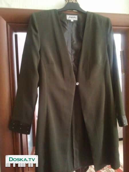 :  Комплект двойка- это платье без рукав и кардиган