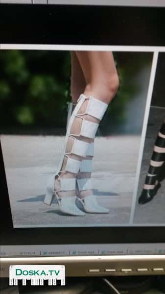 продаются летние сапоги,39-размер,белого цвета,производство Китай.(Татьяна)