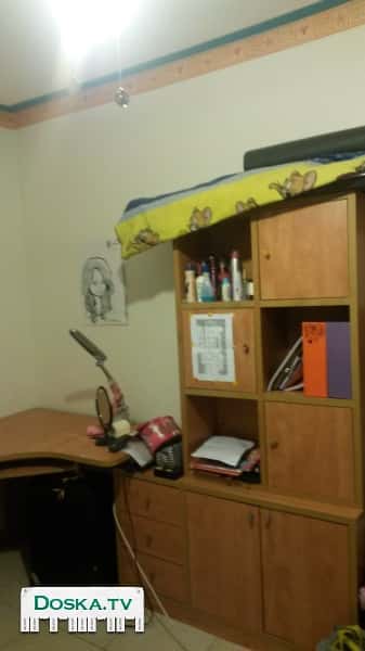 Стол письменный угловой с этажеркой 160/220. Есть место для компьютера