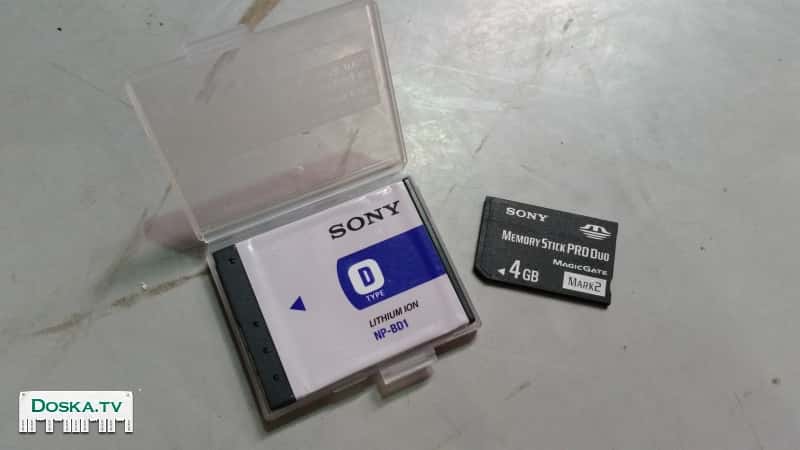 Фотоаппарат в хорошем состоянии 12.1 M.pix Отличные фото и видео