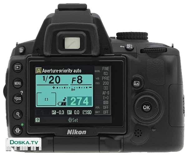 Nikon D 5000 + Grip + nnikkor 18-55