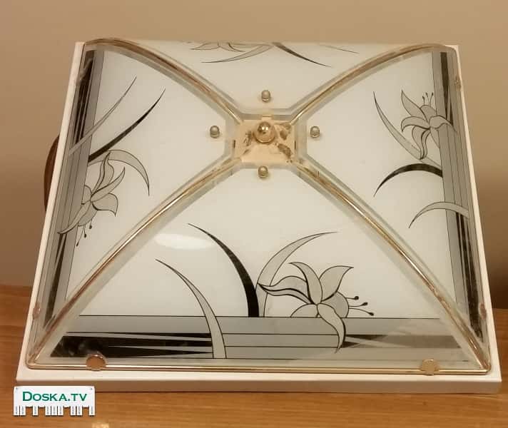 Лампа в очень хорошем состоянии