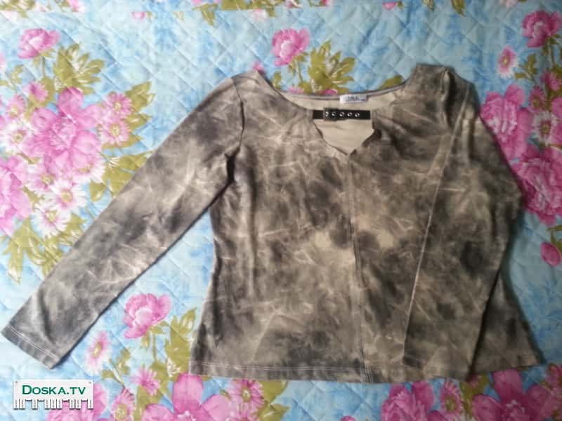 элегантная блузка цвет под кожу змеи цена 80(торг)