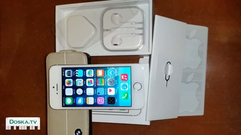 Абсолютно новый, в коробке. Куплен в ноябре 2014. Кожаный чехол