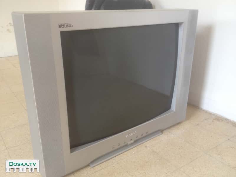 Рабочий телевизор, диагональ 34, нет пульта.