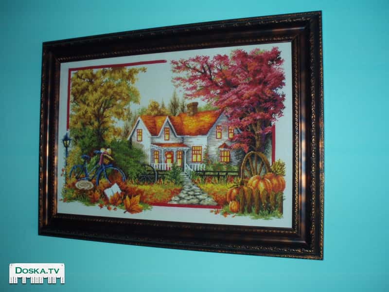 Вышитые картины. Можно заказать по понравившейся схеме. Большой выбор.