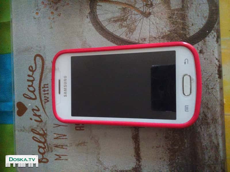 телефон Samsung Trend Lite белого цвета, купленный 28.04.2015. Продается по