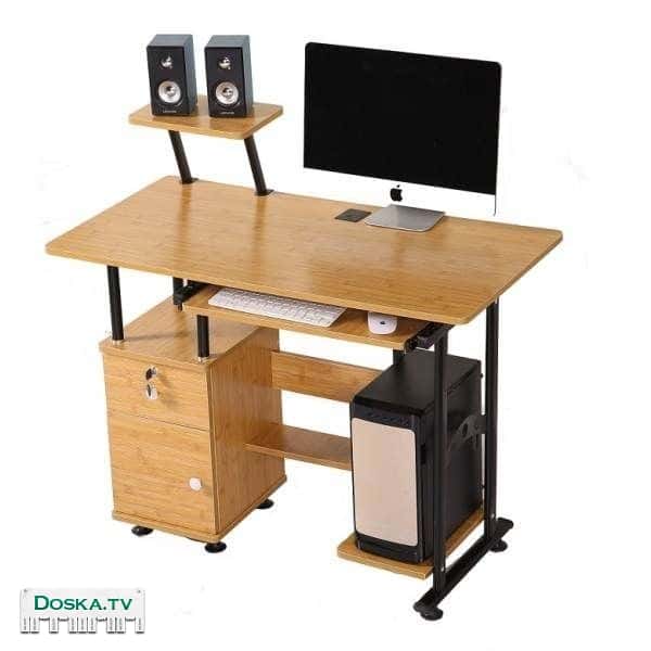 совершенно новый компьютерный стол в упаковке. Симпатичный и функциональный.