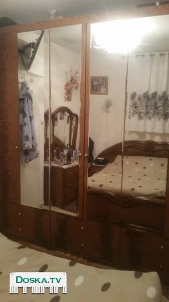 Спальня гарнитур, производство Италия в хорошем состояние  6-ти дверный