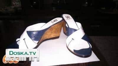 Новые кожаные босоножки. Куплены в Санкт-Петербурге.