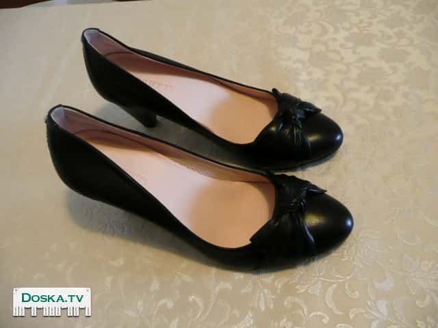 Модельные туфли натуральная кожа высокого качества.