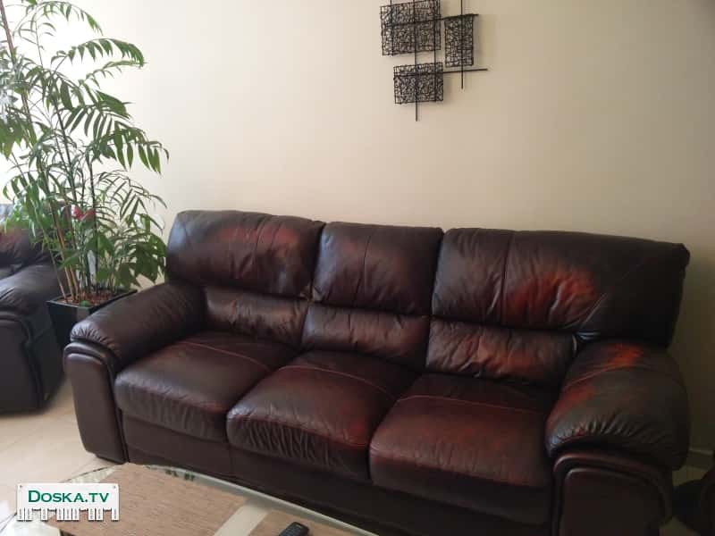 Салон 3+1+1 из натуральной кожи производства Италия. Два кресла с