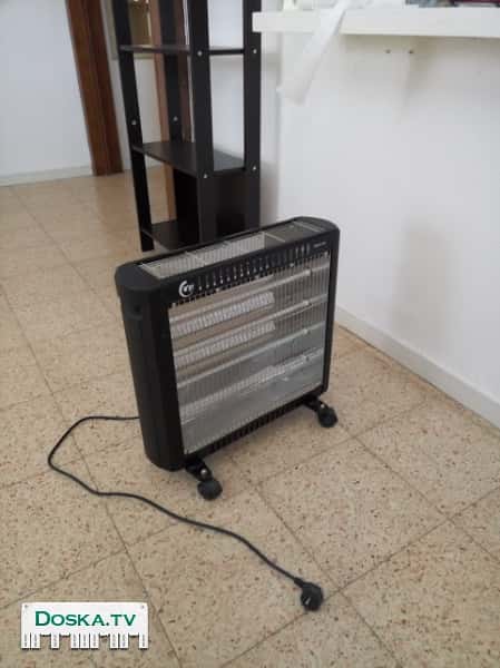 Практически новый, два режима обогрева.