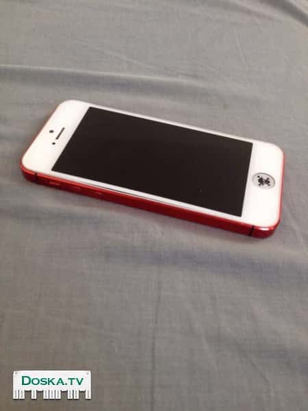красно-белый iPhone 5,16гб.