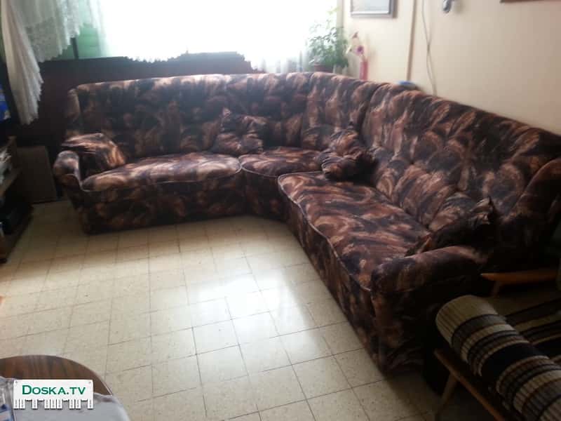Диван угловой 2900Х2400 мм не бывший в использовании.