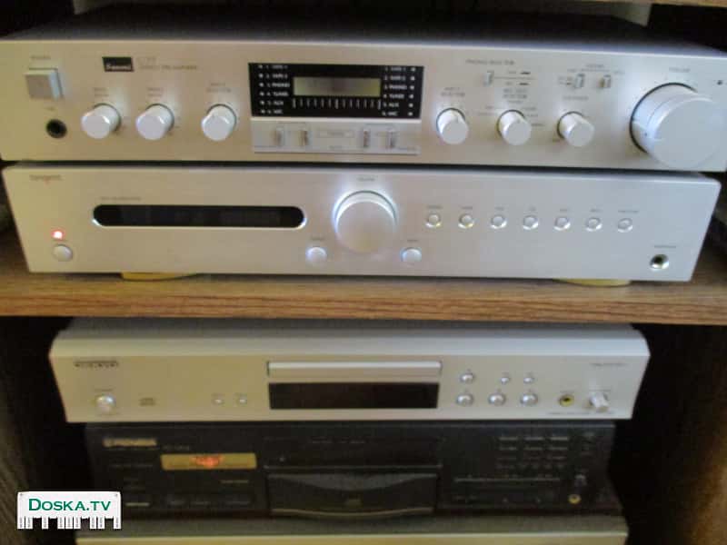 Усилитель Tangent 2x50w. Во флэте энергичный бас и корректный, но