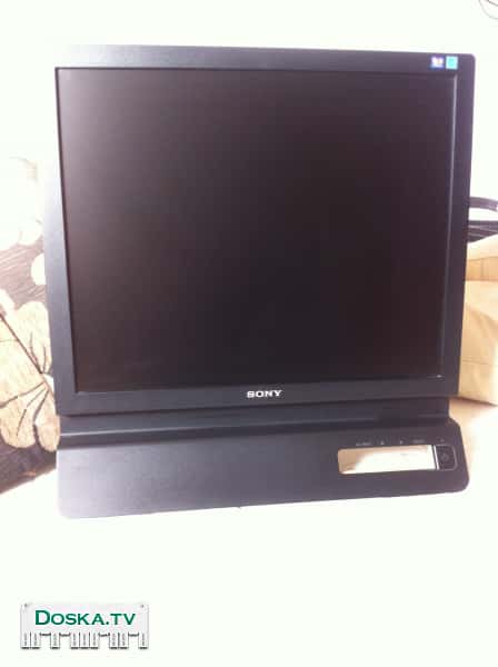 Монитор в отличном состоянии.