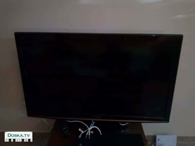 Телевизор в хорошем состоянии.