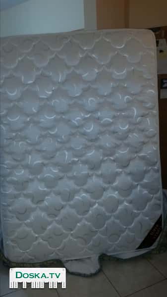 матрац 140*190 куплен 3 недели назад, куплен за 800, есть
