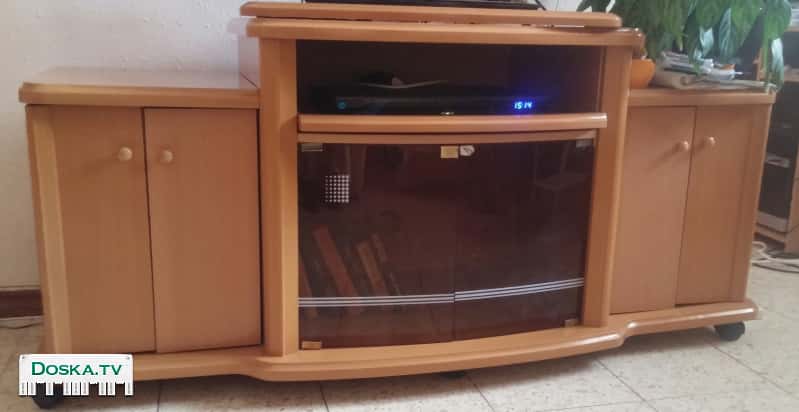 Подставка к телевизору.