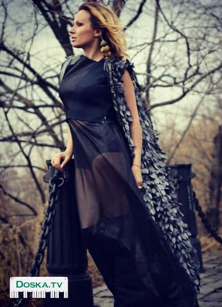 Размер S. Одевала пару раз. Второго такого в Израиле нет!