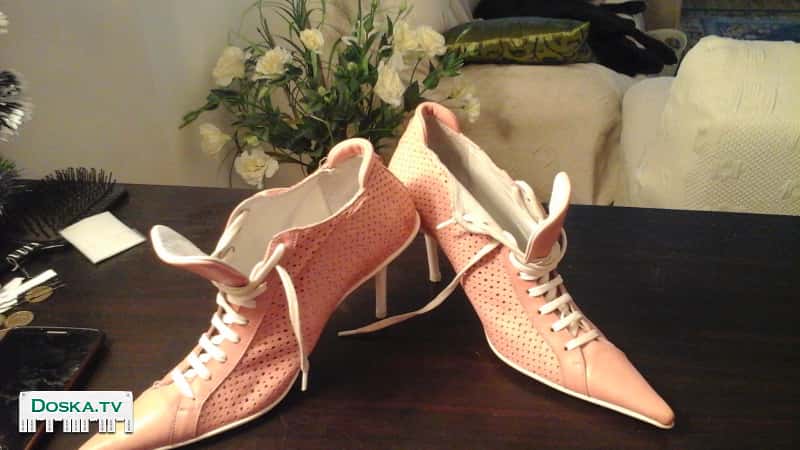 Натуральная лайковая обувь 38 размер. Cian&Karlo. Очень удобные спортивно элегантный