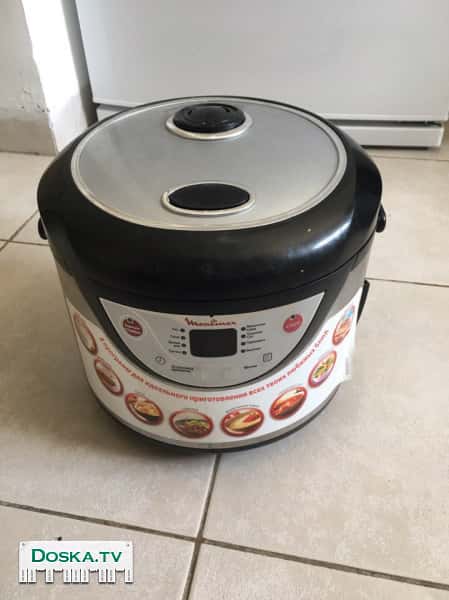 Мультиварка-8 режимов, объём 3 литра.