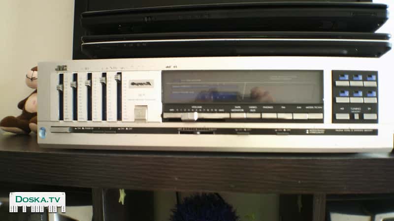 Работает, звук отличный.