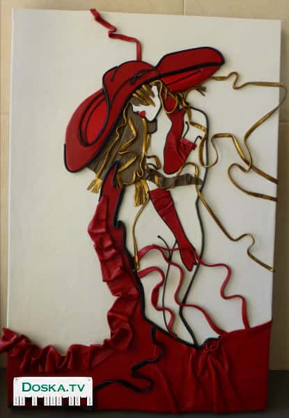 Объемная картина из натуральной кожи "Девушка в красном".