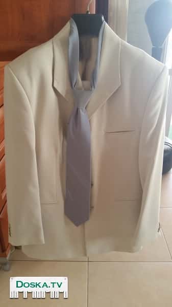 Светло-серый свадебный костюм 46 р.