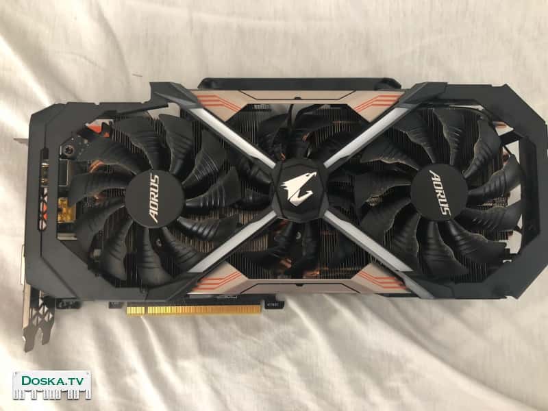 Карта в хорошем состояние с коробкой на гарантии.