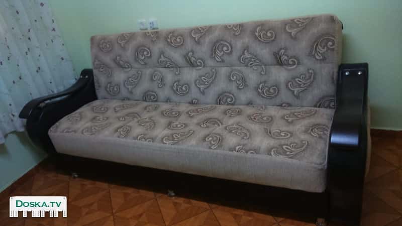 диван раскладной польский стоял дома 2 года никто не пользовался.