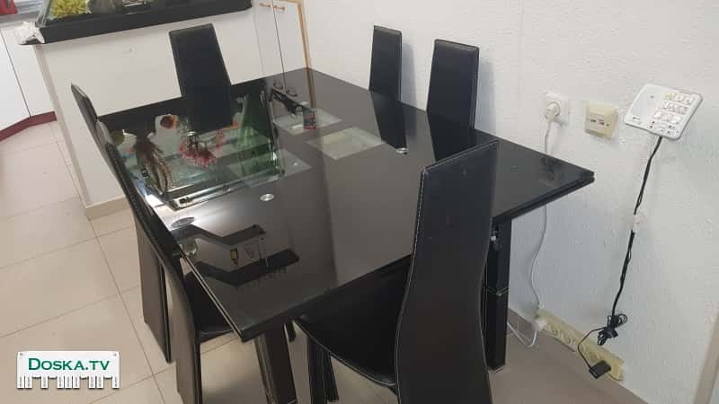 стеклянный обеденный стол + 6 стульев, куплен в магазине DAX.