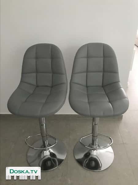 Барный стул, 2 штуки состояние отличное, цена за 1