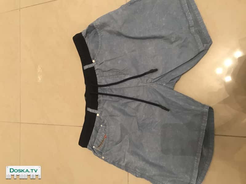 Продаются мужские шорты Diesel в хорошем состоянии