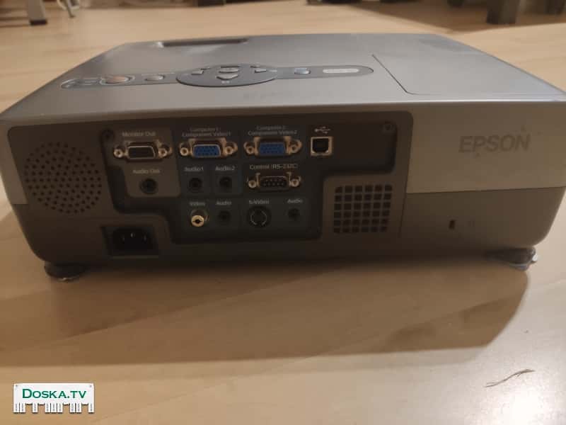 Не работает встроенный динамик но можно подключить колонки.время работы лампочки