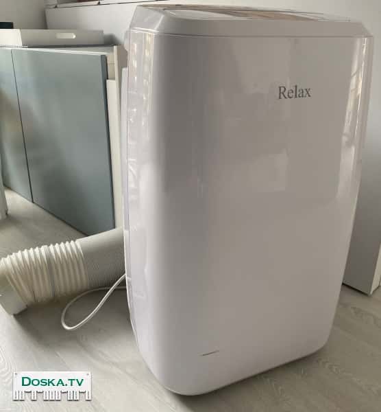 переносной кондиционер "Relax" в хорошем состояние.  Хорошо охлаждает/нагревает площадь